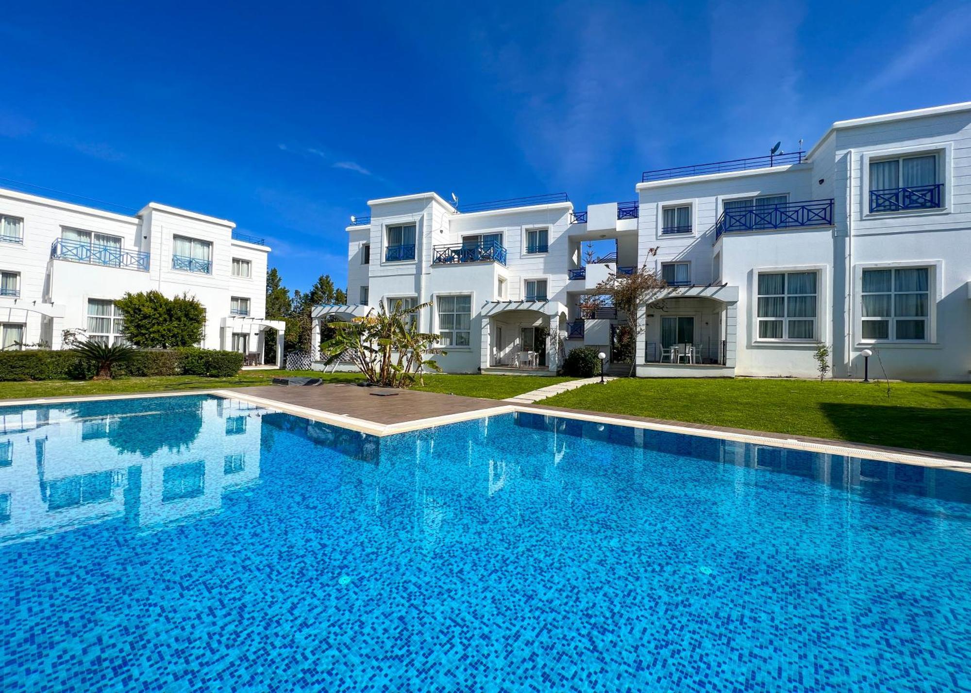 Garden Loft Apt With Pool In Alsancak Kyrenia Girne Buitenkant foto